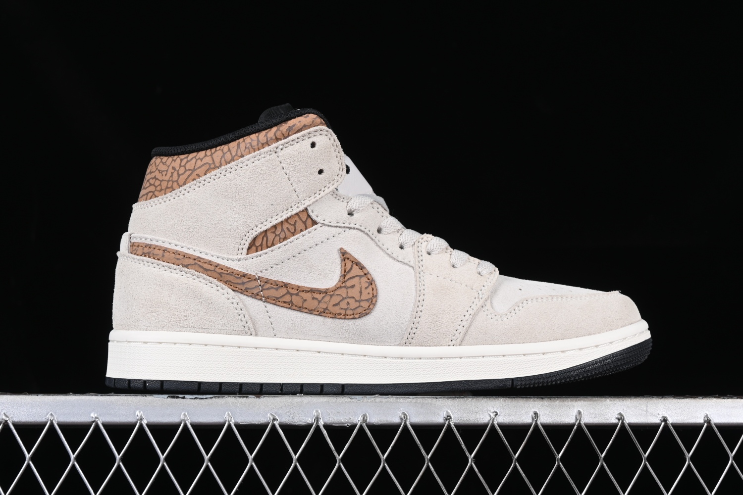 Jordan 1 Mid SE Brown Elephant DZ4129-102