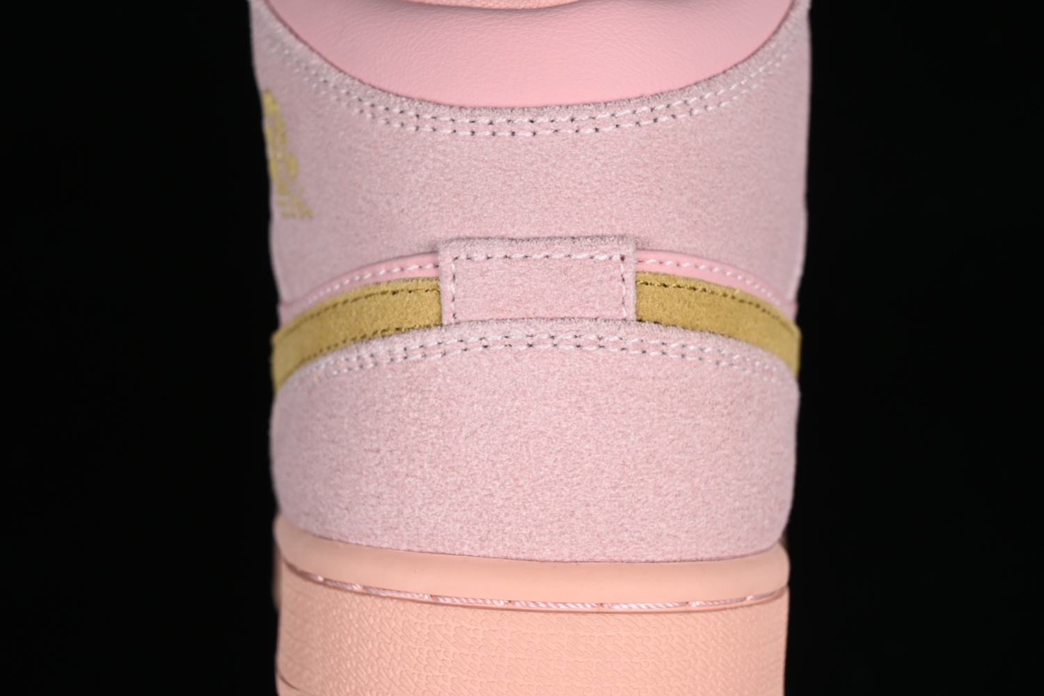 Jordan 1 Mid Coral Gold 852542-600
