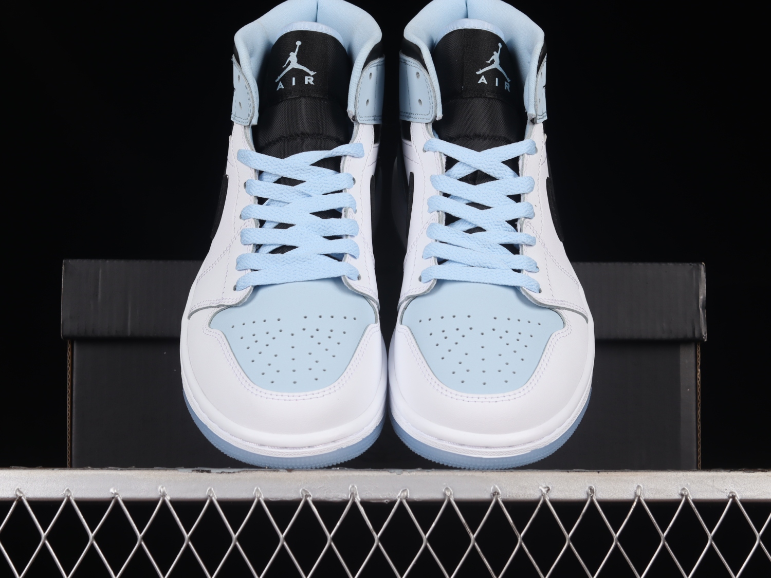 Jordan 1 Mid SE Ice Blue (2023) DV1308-104