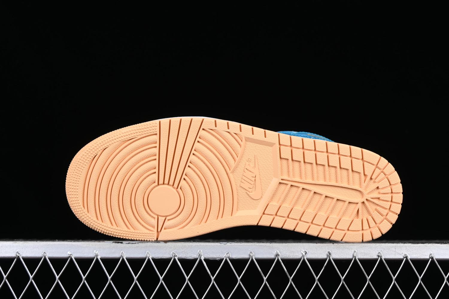 Jordan 1 Mid Aquatone DQ8426-400
