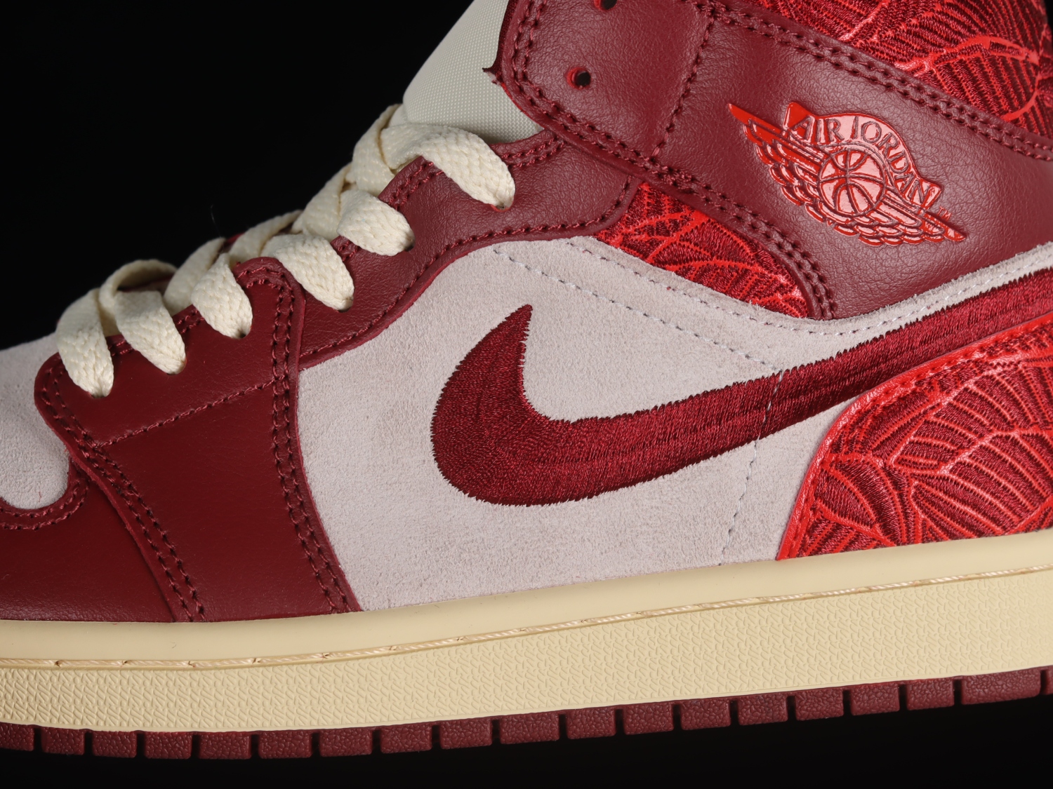 Jordan 1 Mid SE Tiki Leaf Team Red (Women