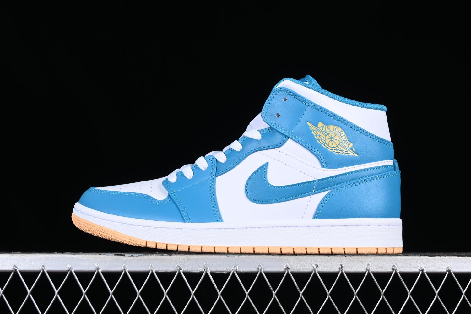 Jordan 1 Mid Aquatone DQ8426-400