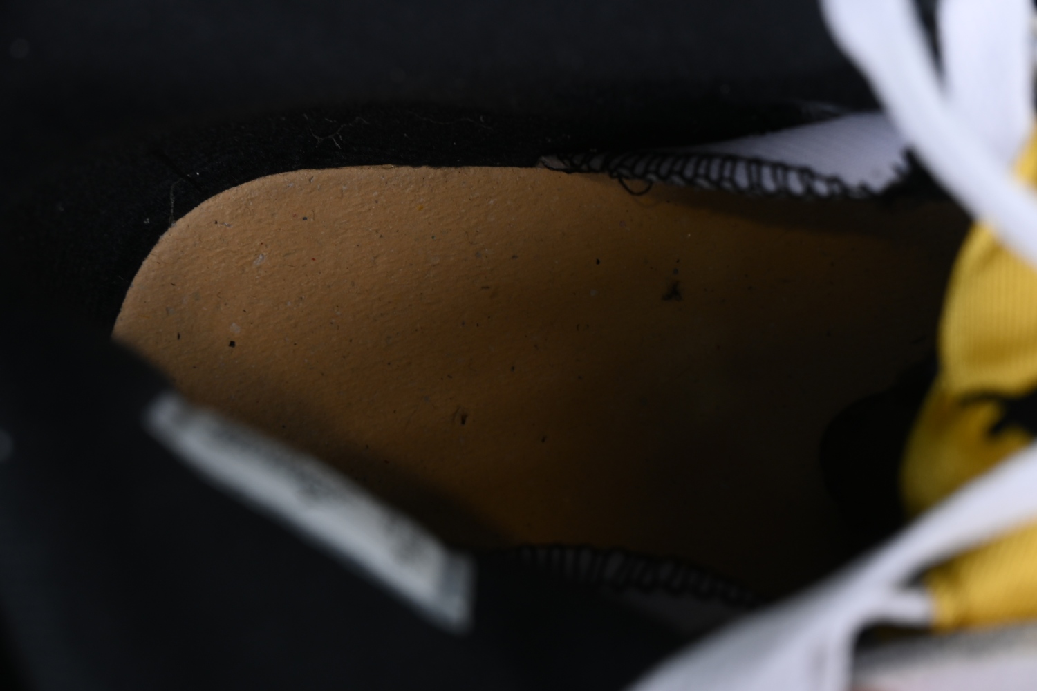 Jordan 6 Retro Yellow Ochre CT8529-170