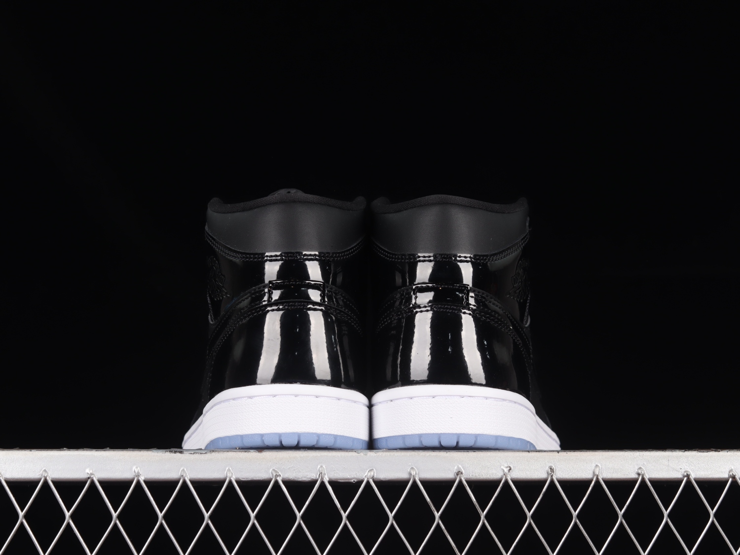 Jordan 1 Mid SE Space Jam DV1308-004