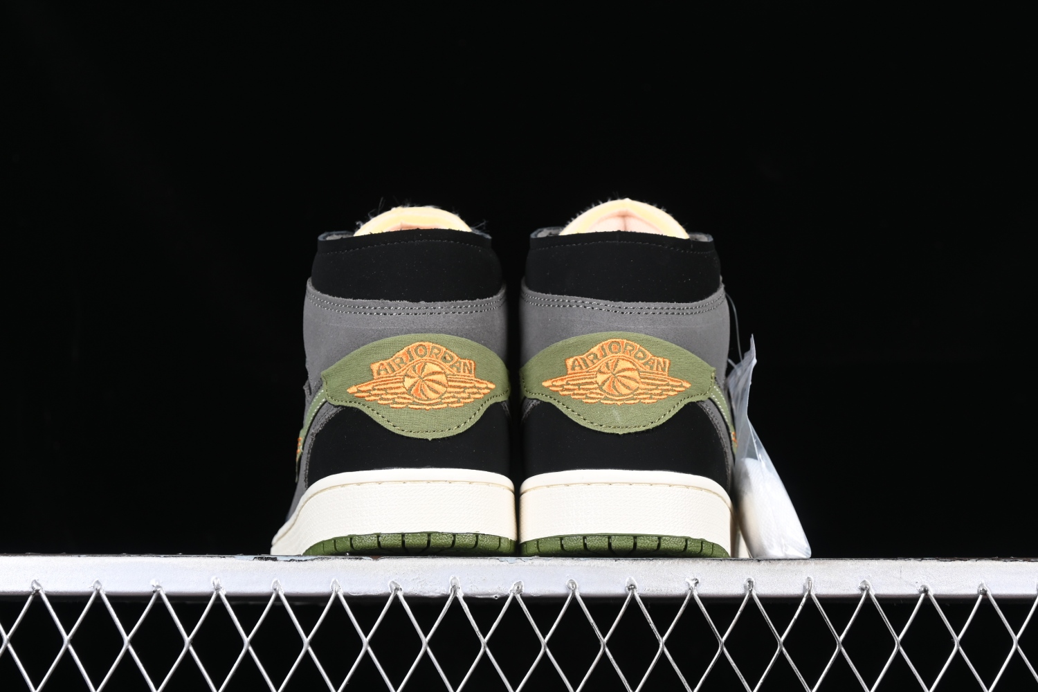 Jordan 1 Mid SE Craft Anthracite Light Olive FD6817-003