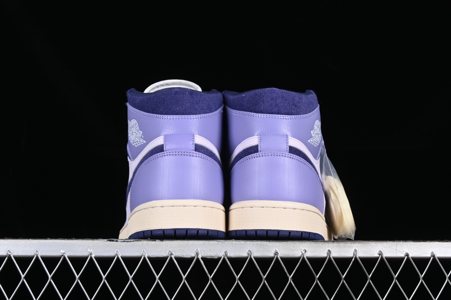 Jordan 1 Mid SE Chenille Sky J Light Purple DZ3745-500