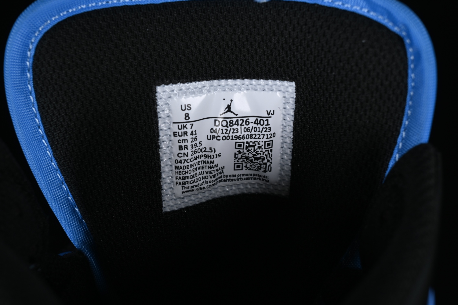 Jordan 1 Mid University Blue Black DQ8426-401