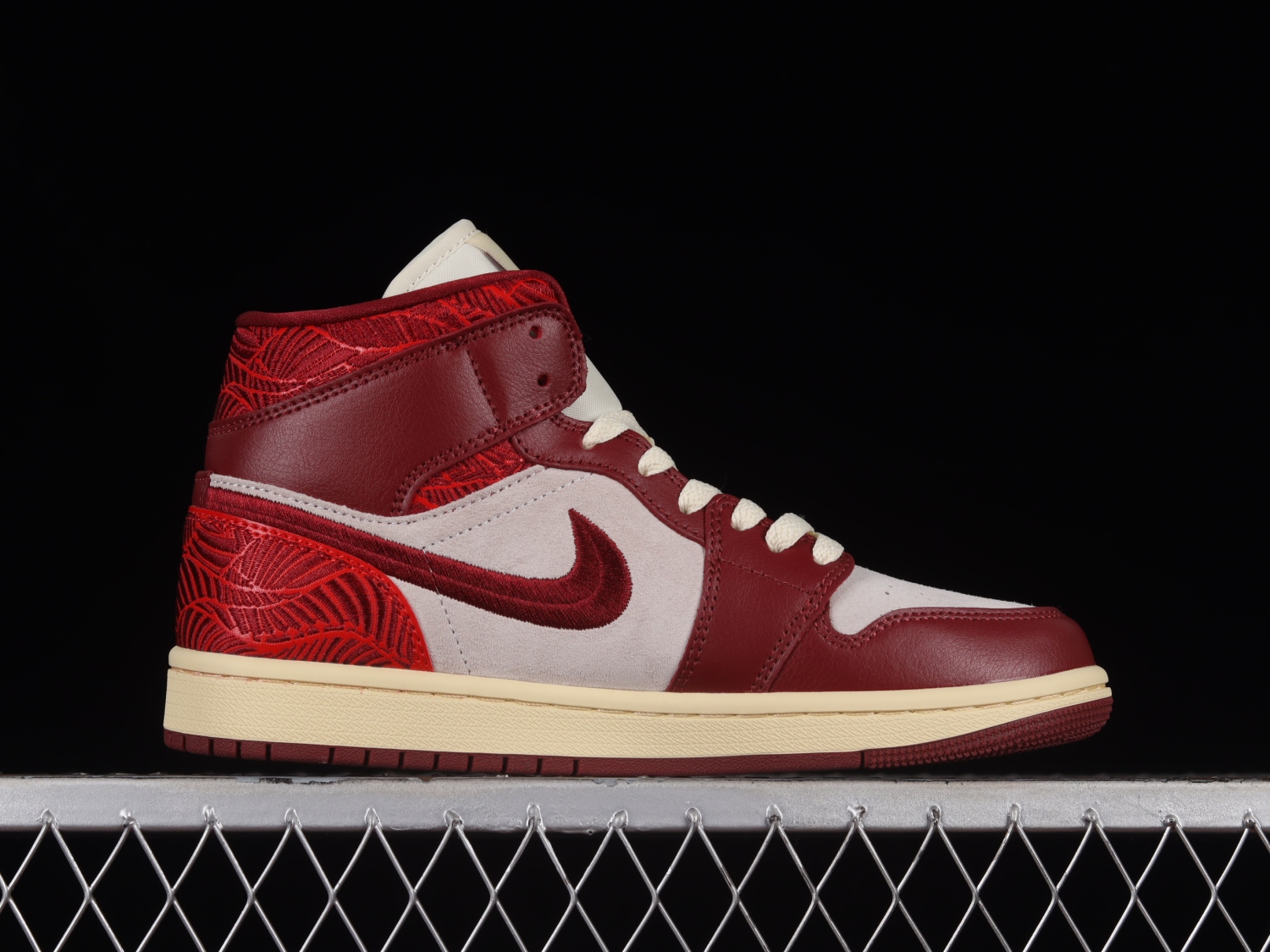 Jordan 1 Mid SE Tiki Leaf Team Red (Women