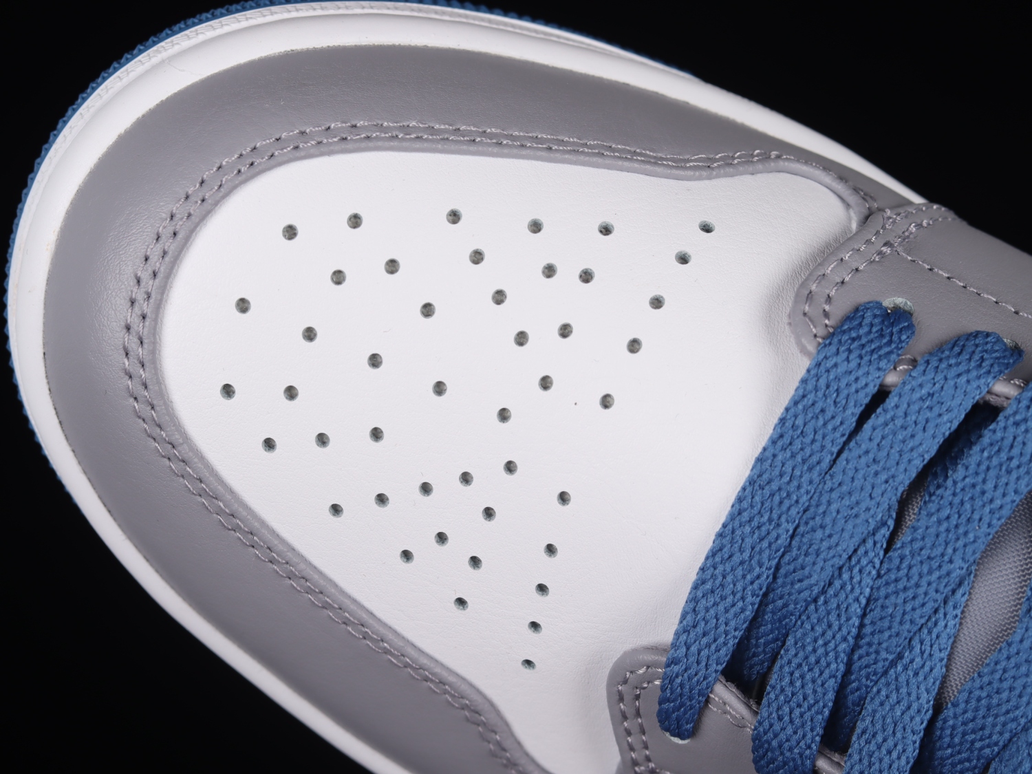 Jordan 1 Mid True Blue DQ8426-014