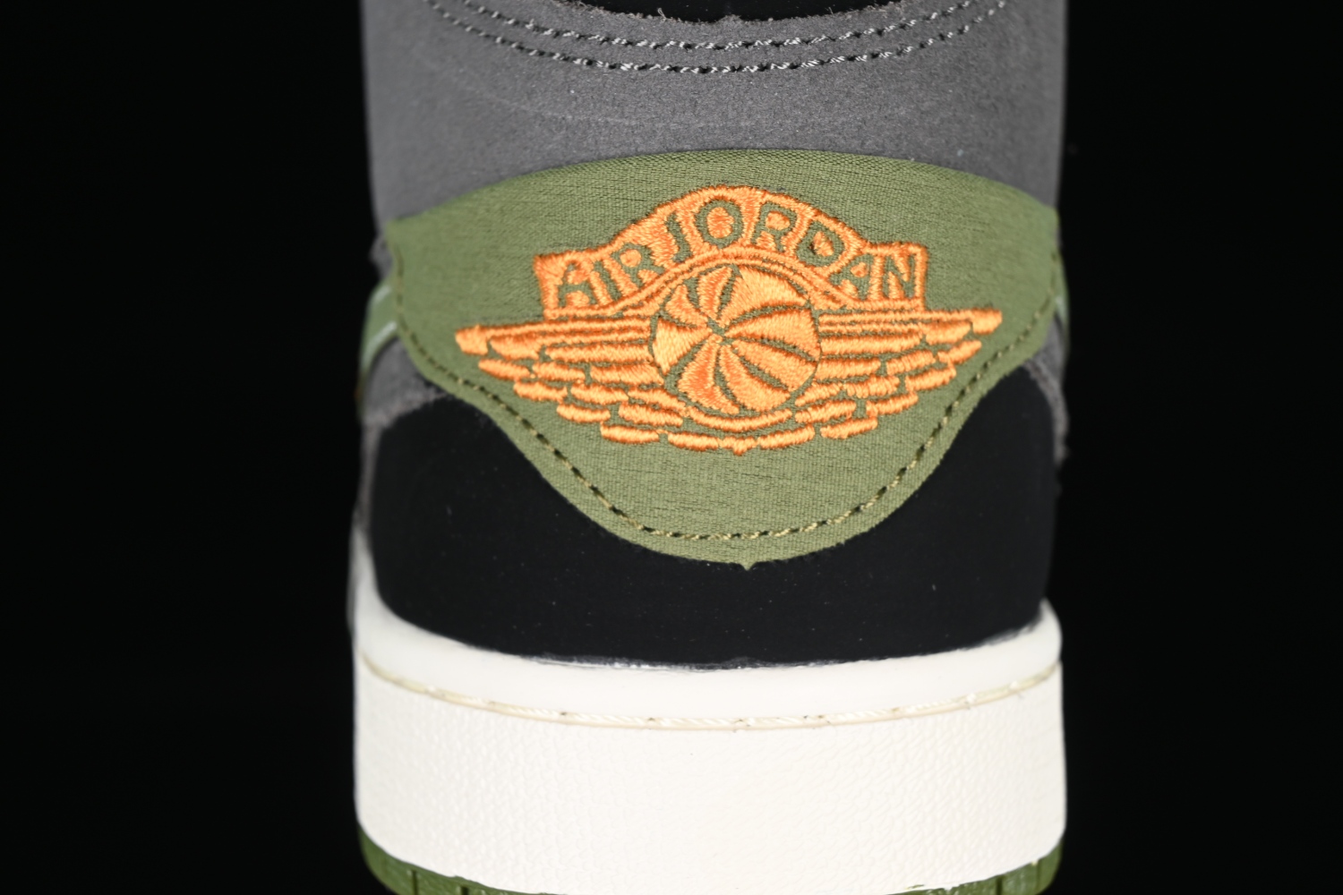 Jordan 1 Mid SE Craft Anthracite Light Olive FD6817-003