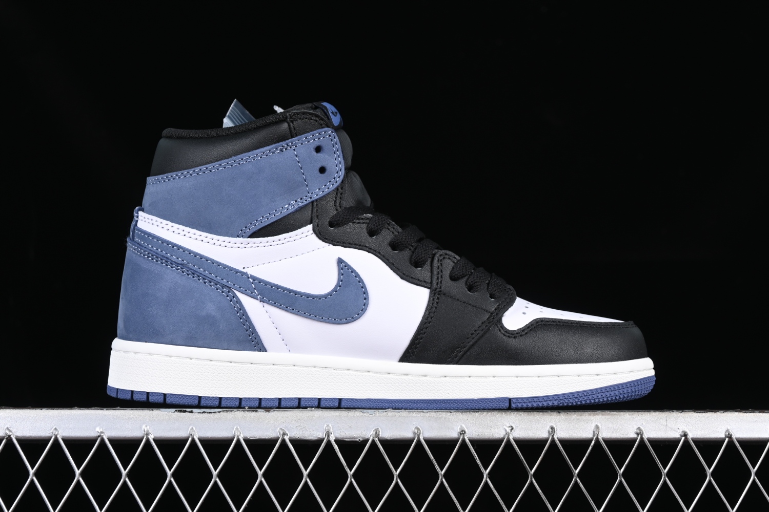 Jordan 1 Retro High Blue Moon 555088-115