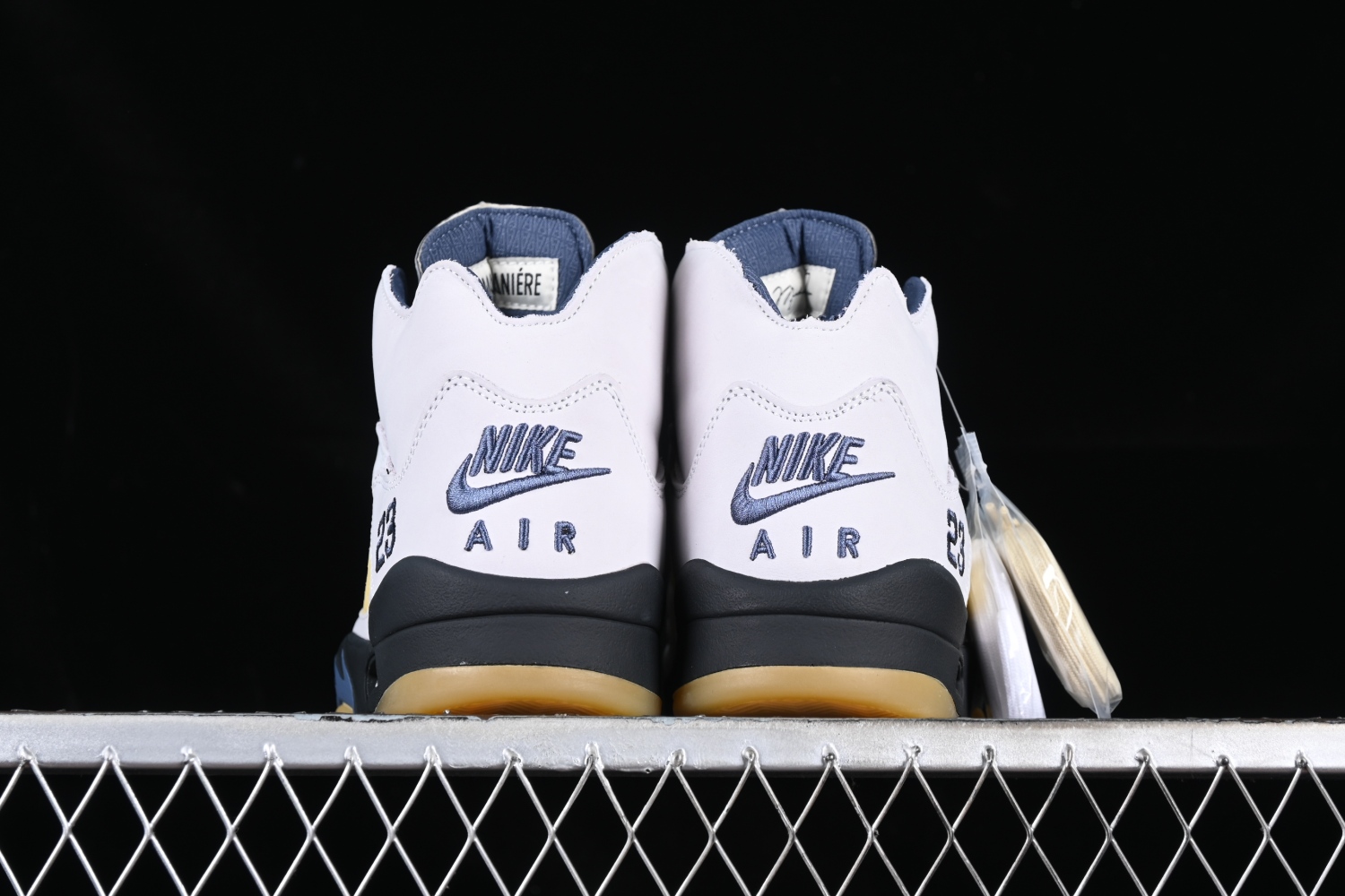 Jordan 5 Retro A Ma Maniére Diffused Blue FZ5758-004