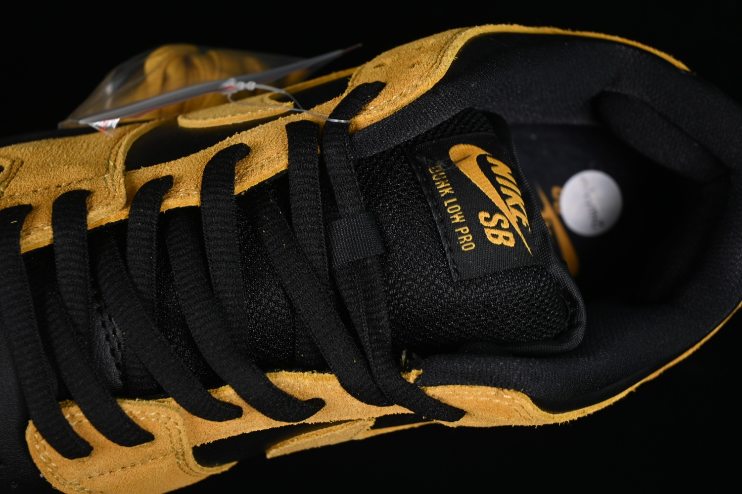 Nike SB Dunk Low Iowa 304292-706