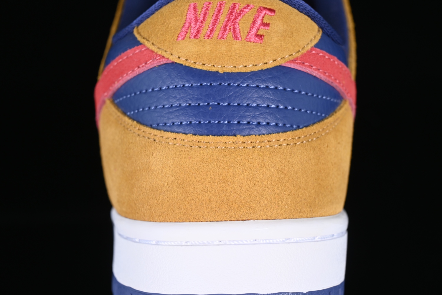 Nike SB Dunk Low Reverse Papa Bear BQ6817-700