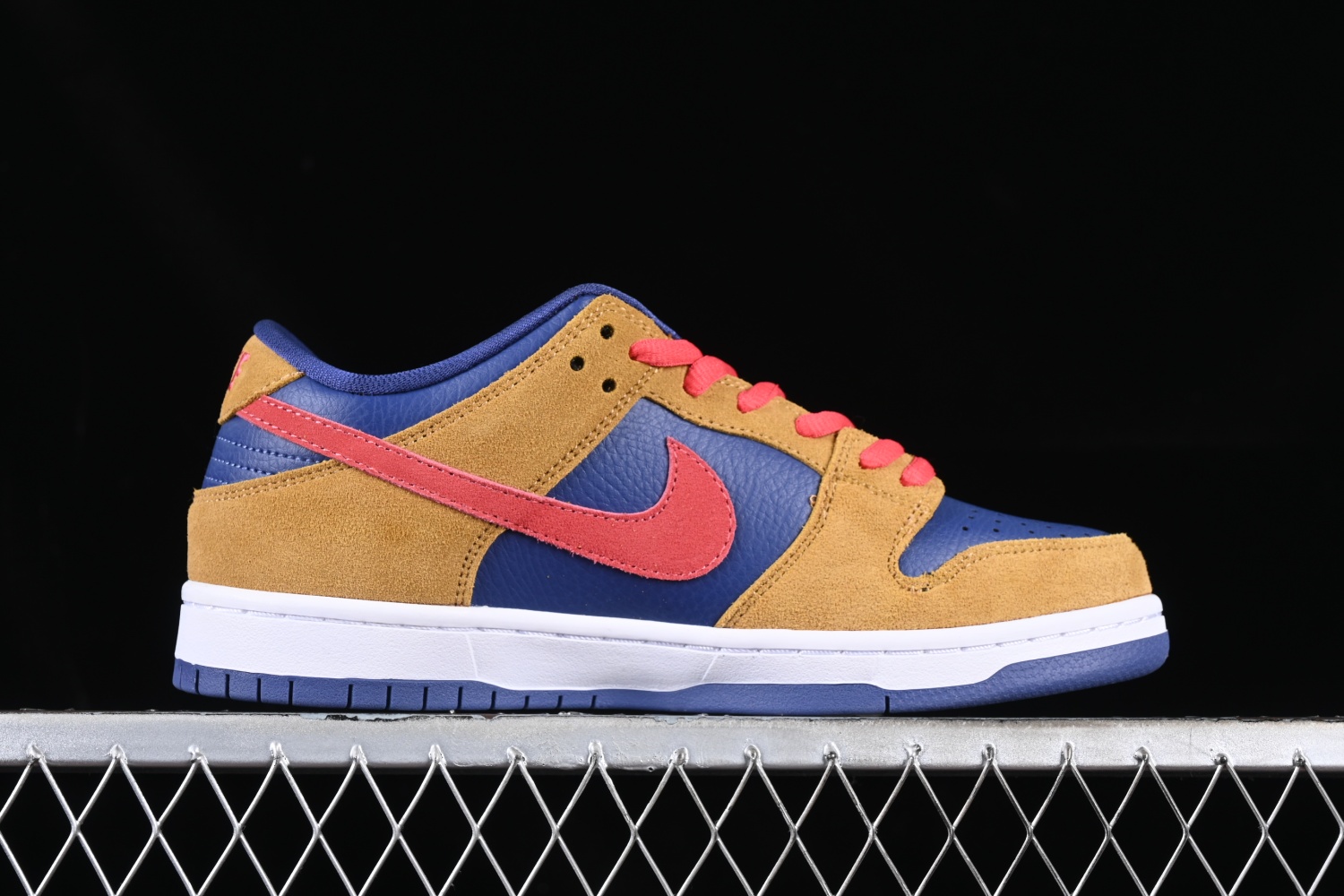 Nike SB Dunk Low Reverse Papa Bear BQ6817-700