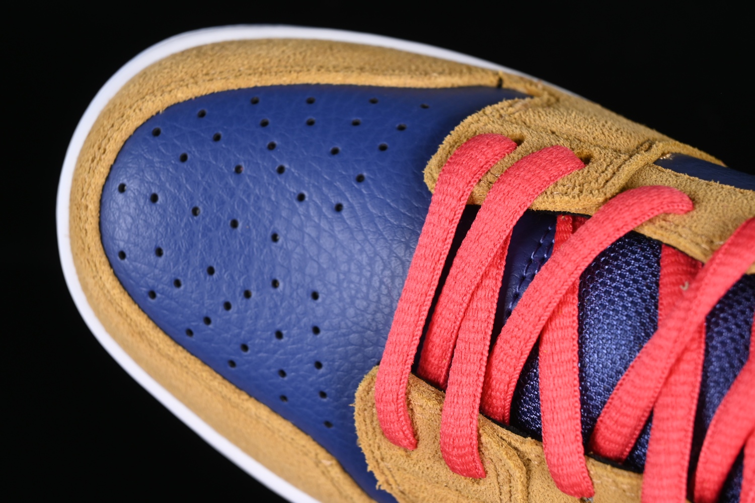 Nike SB Dunk Low Reverse Papa Bear BQ6817-700