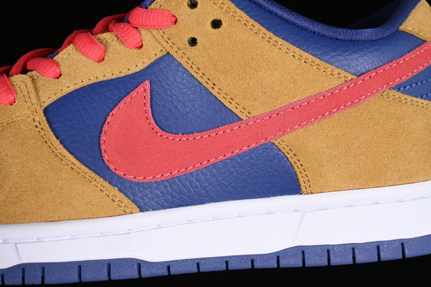Nike SB Dunk Low Reverse Papa Bear BQ6817-700
