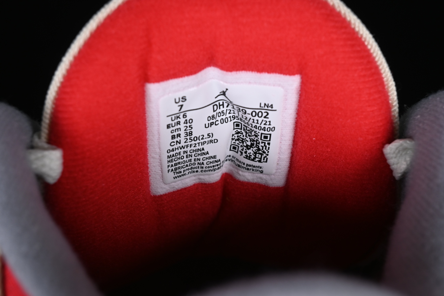 Air Jordan 3  Co-Branding  DH7139-002