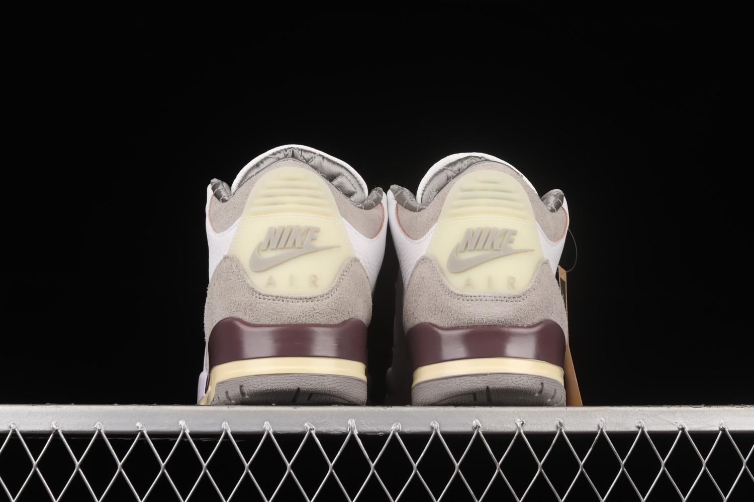 Jordan 3 Retro A Ma Maniére (W) DH3434-110