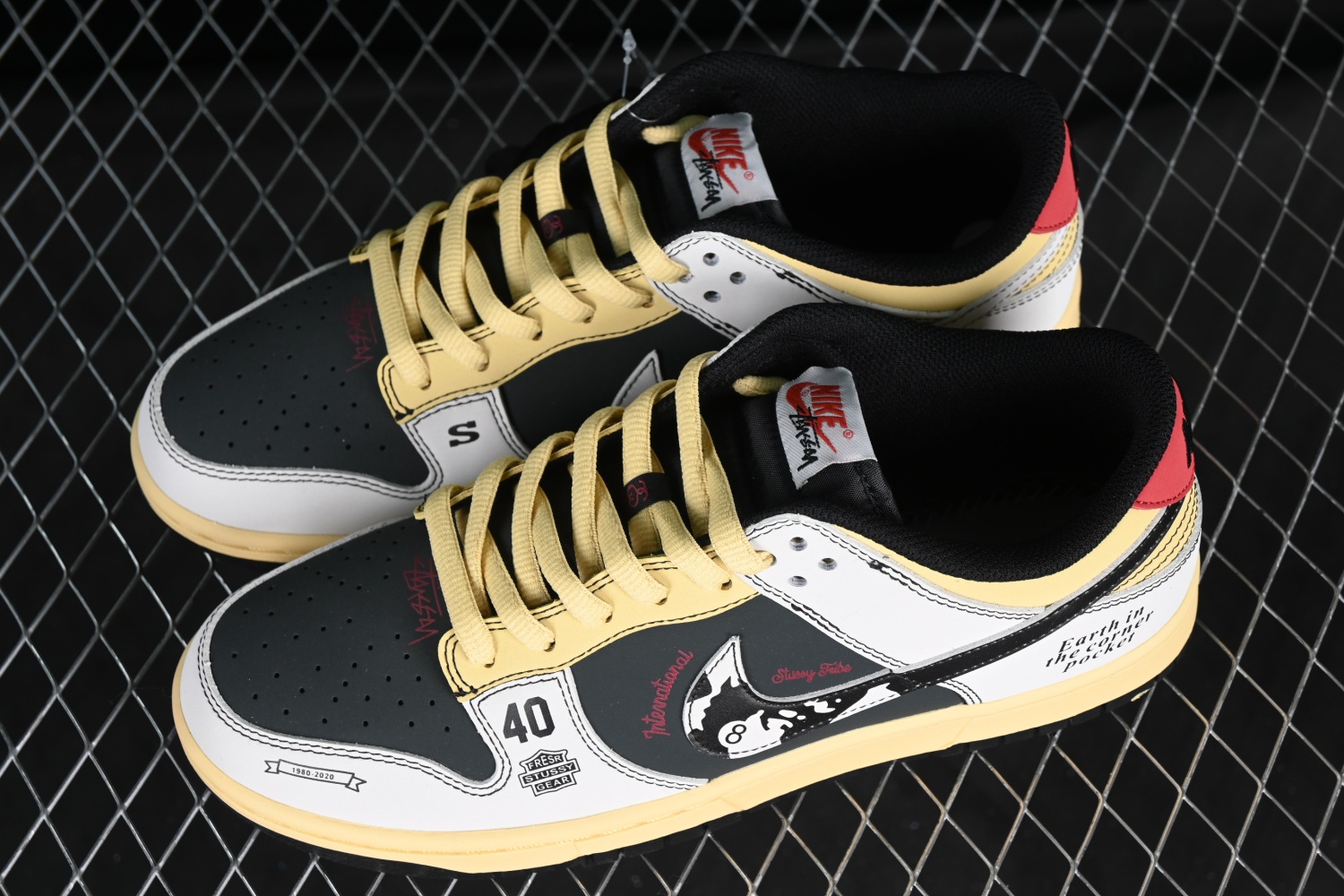Nk SB Dunk Low  Stussy   ST6636-002