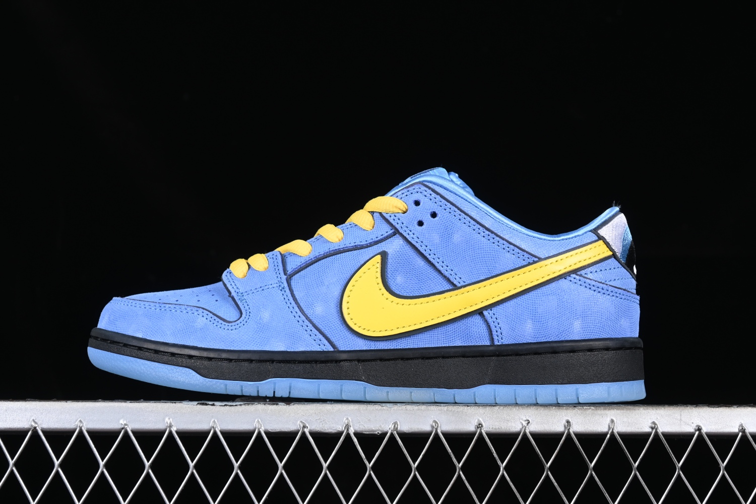 The Powerpuff Girls x Nk SB Dunk Low FZ8320-400
