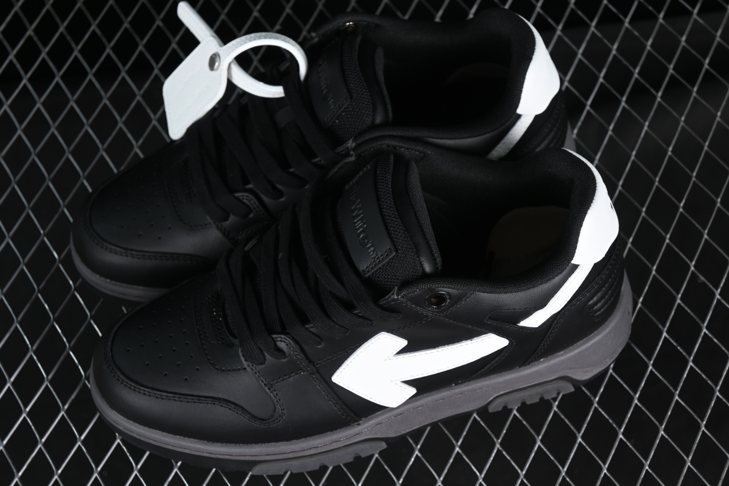OFF-WHITE Out Of Office OOO Low Tops Black Gray White SS22 OMIA189C99LEA0011001