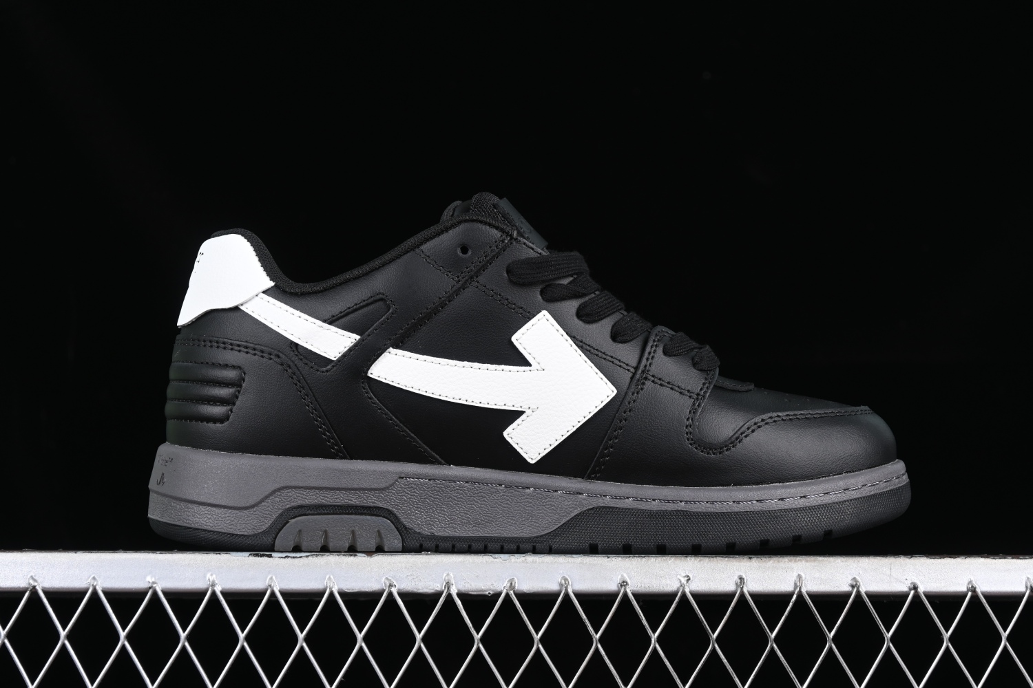 OFF-WHITE Out Of Office OOO Low Tops Black Gray White SS22 OMIA189C99LEA0011001