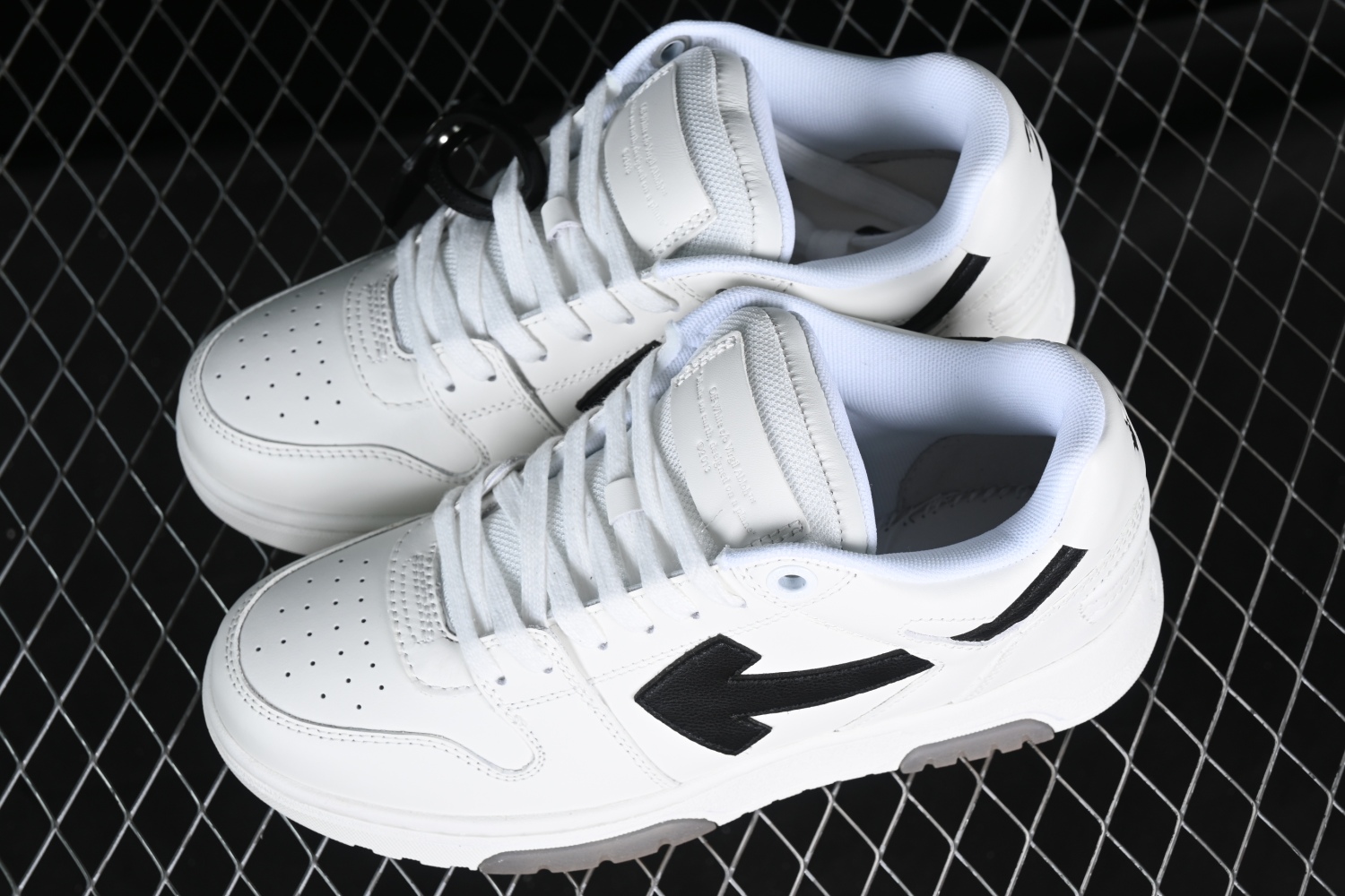 OFF-WHITE Out Of Office OOO 30 MM Low Tops Black White Blue OMIA189C99LEA0010110