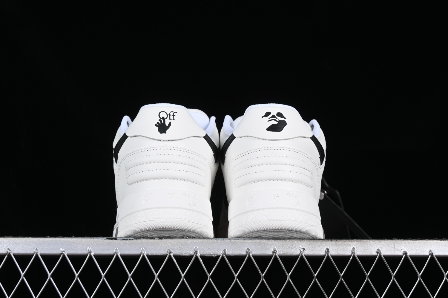 OFF-WHITE Out Of Office OOO 30 MM Low Tops Black White Blue OMIA189C99LEA0010110