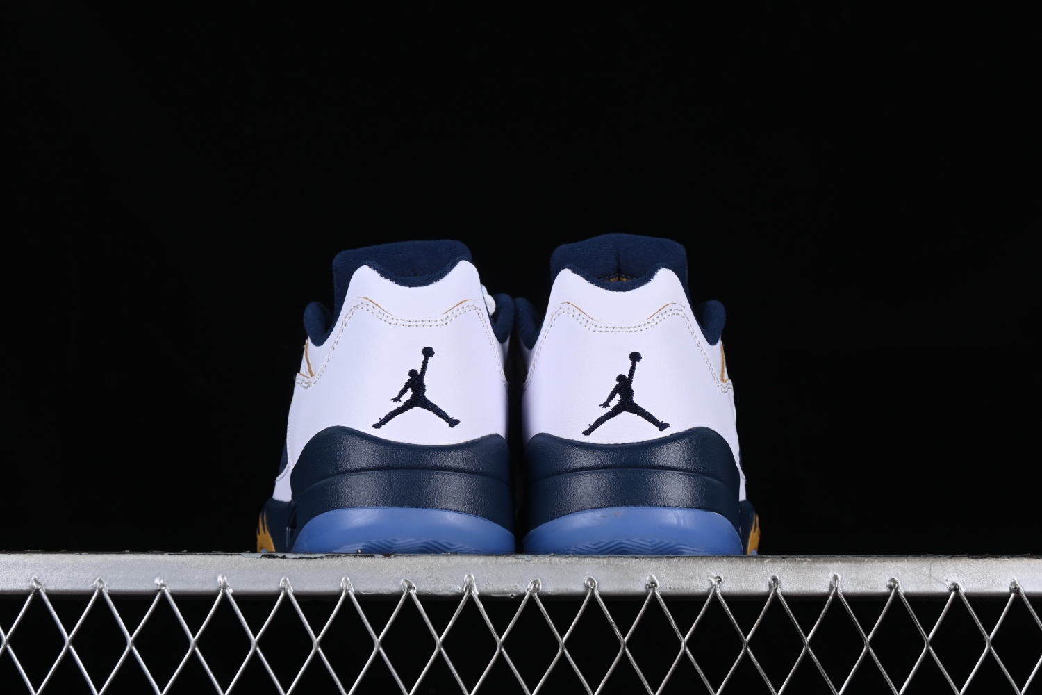 Jordan 5 Retro Low Dunk From Above 819171-135