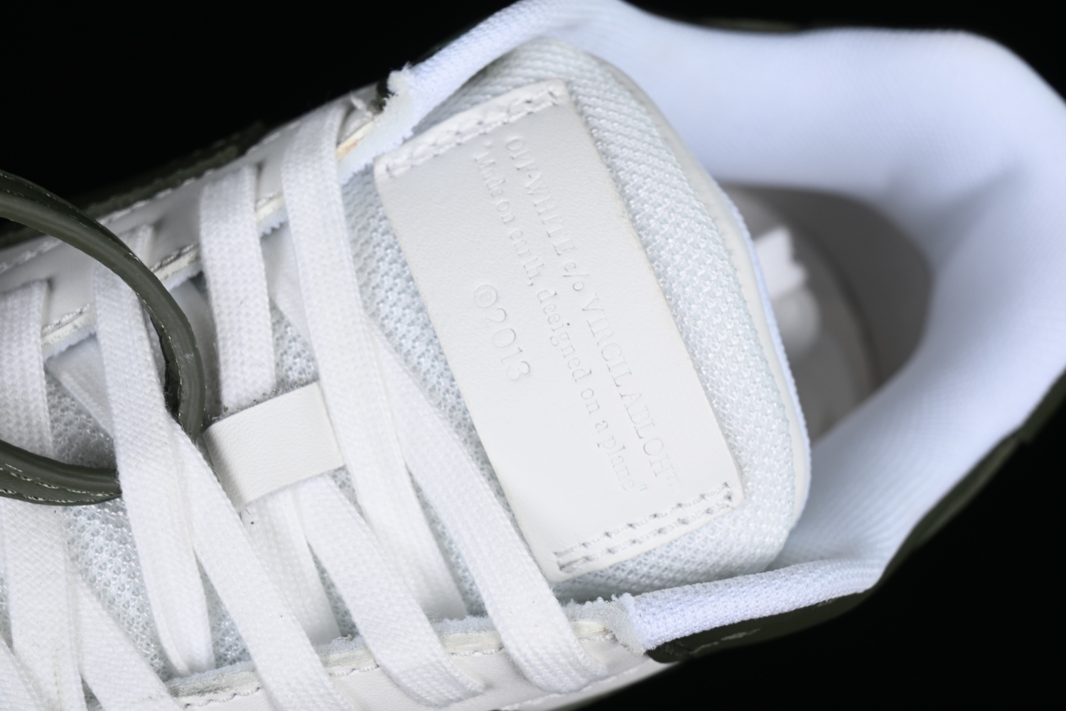 OFF-WHITE Out Of Office OOO Low Tops White Khaki OMIA189S23LEA0015901