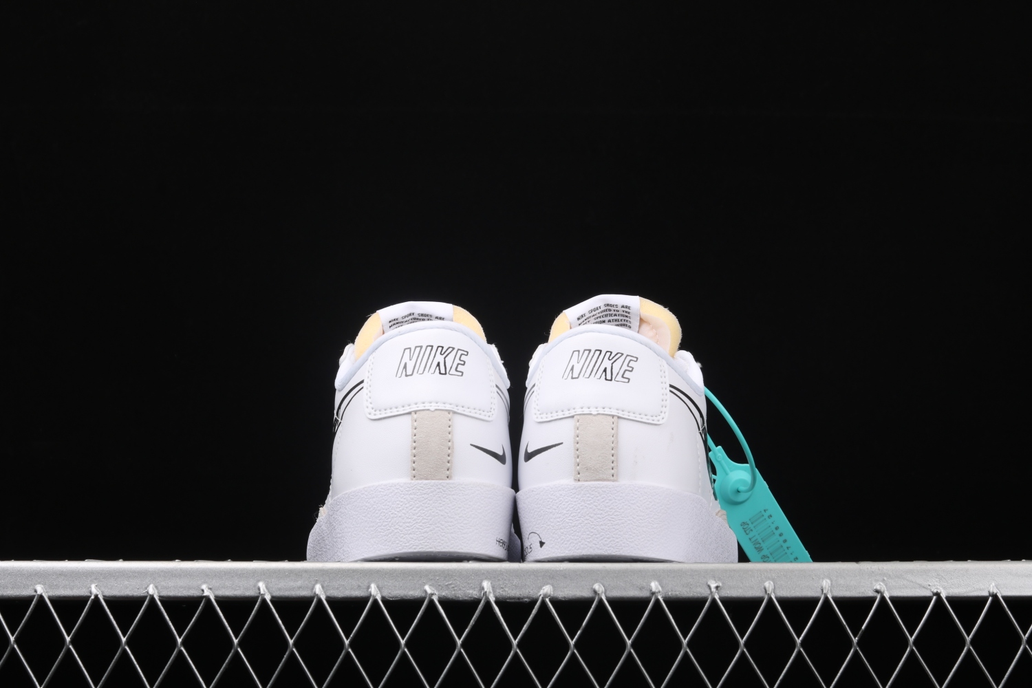 Nike Blazer Mid QS HH White Black BQ4808-101