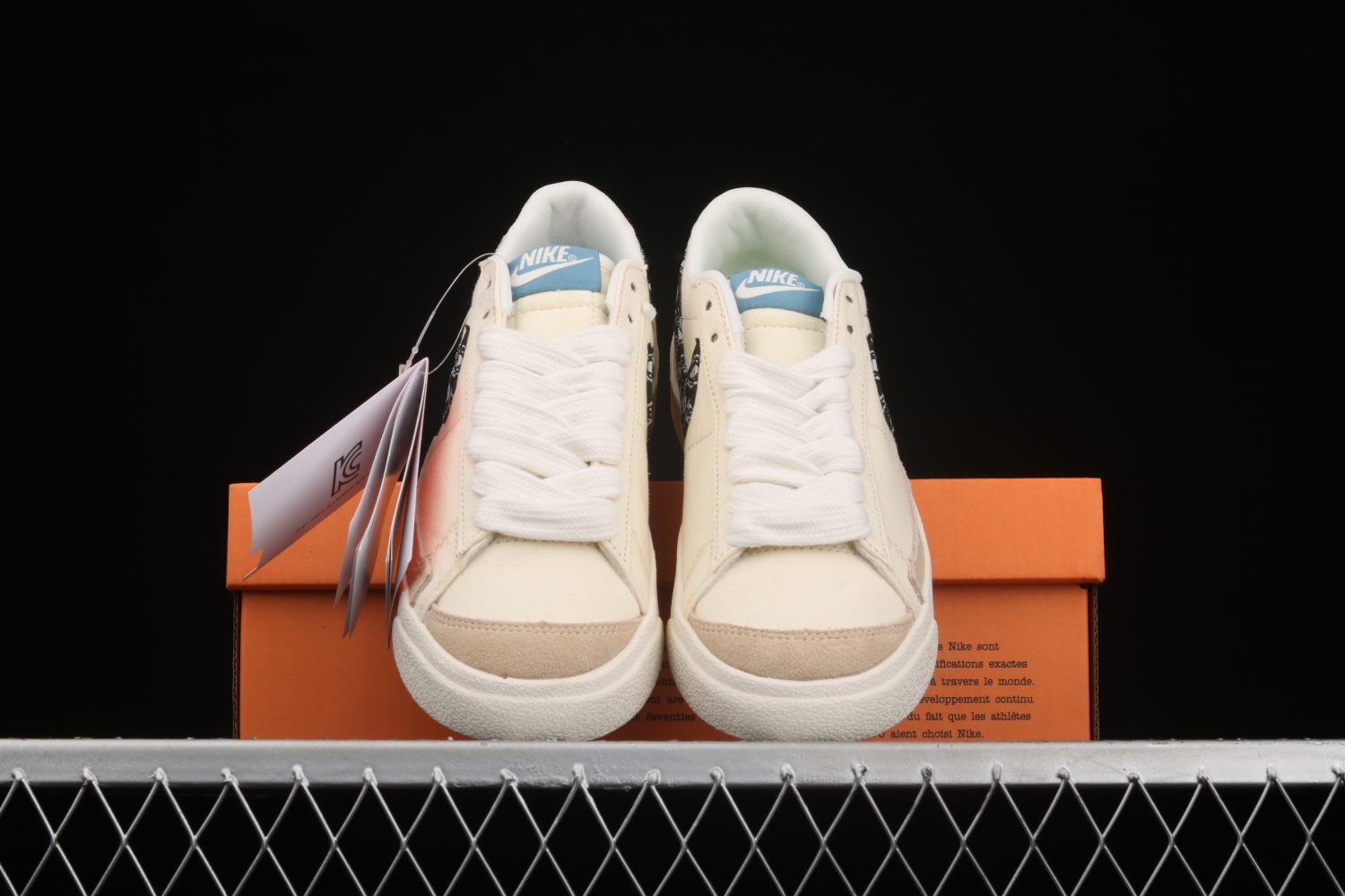 Nike Blazer Low Paisley Swoosh DJ4665-100