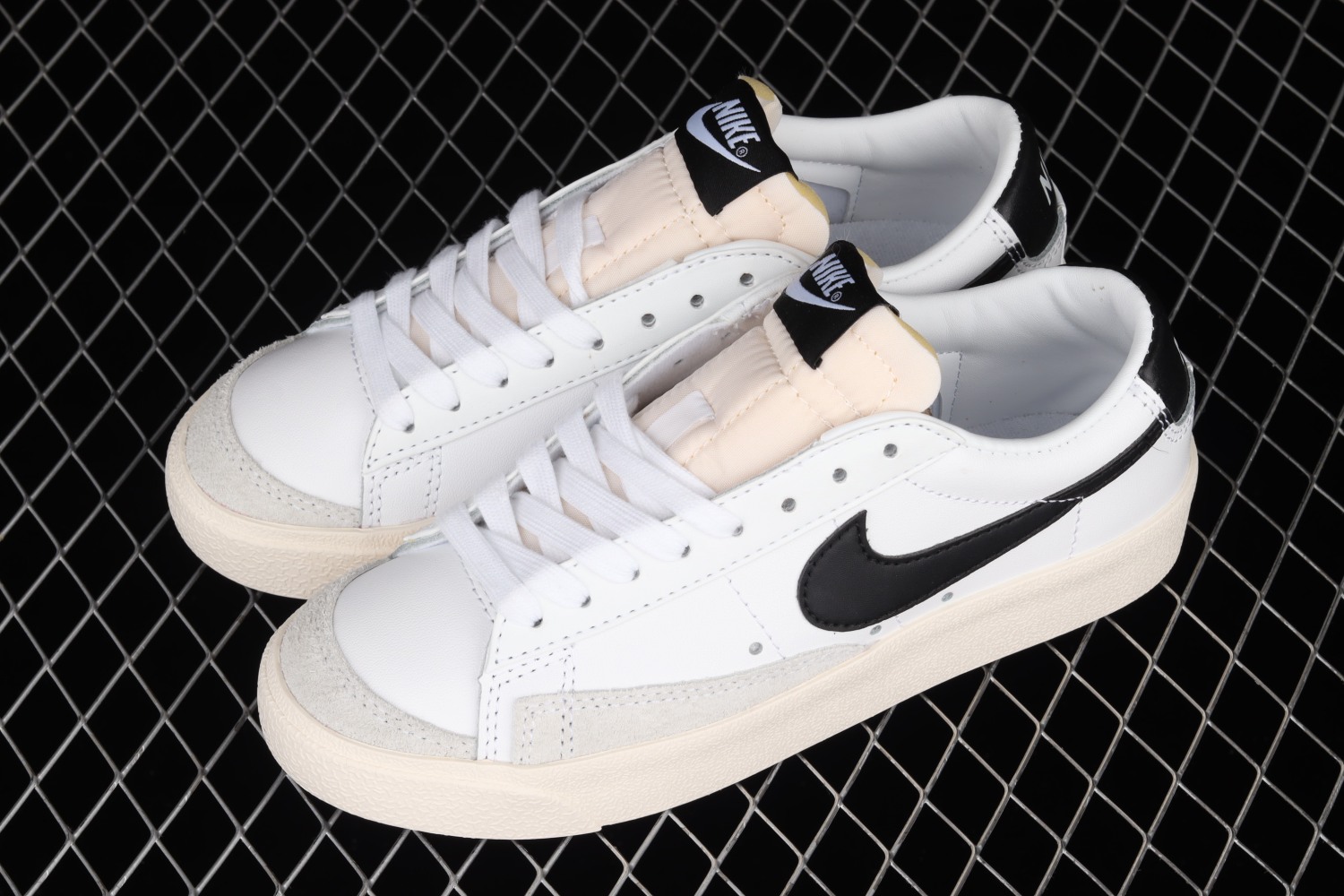 Nike Blazer Low White DC4769-102