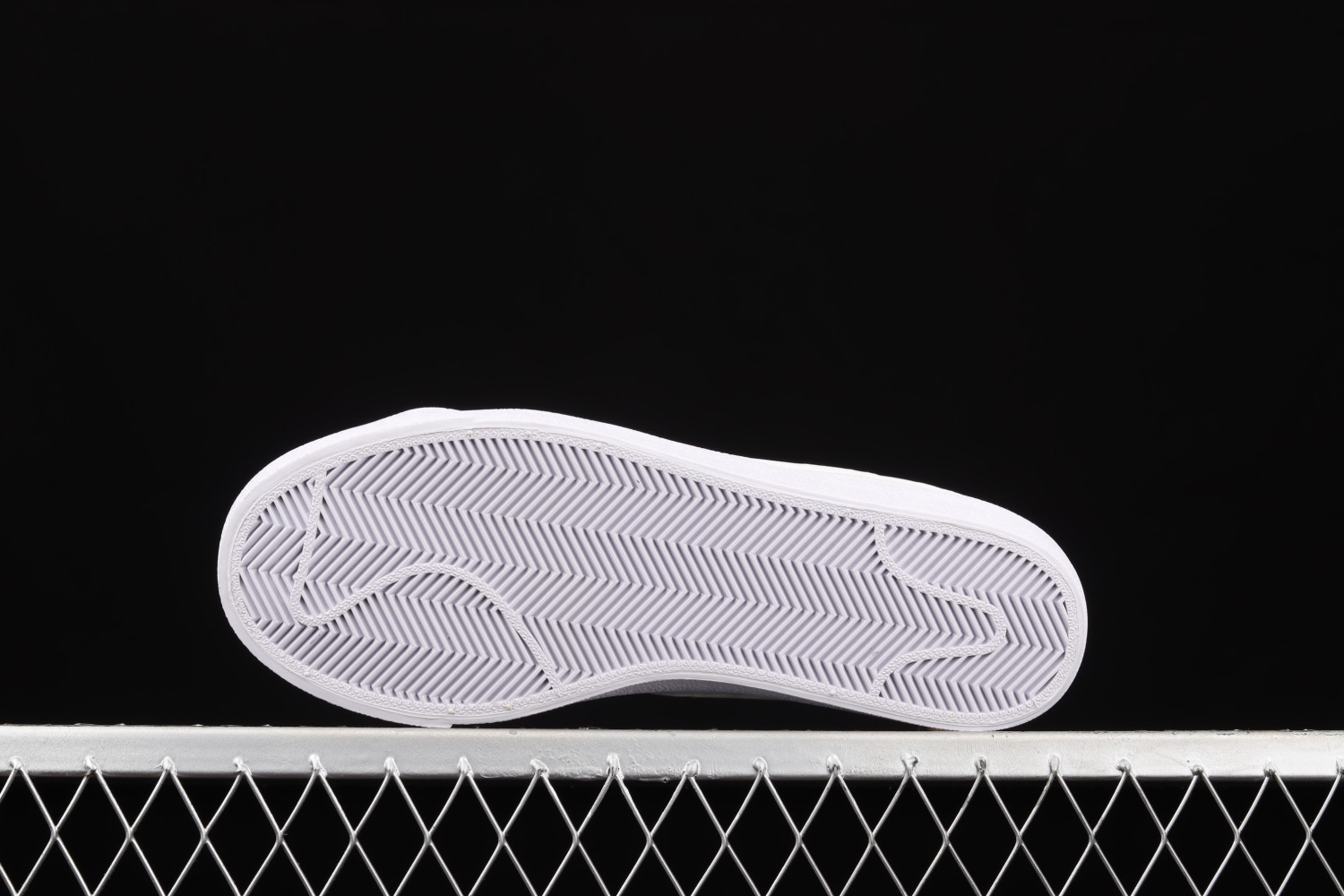 Nike Blazer Low 77 White (W) DC4769-101