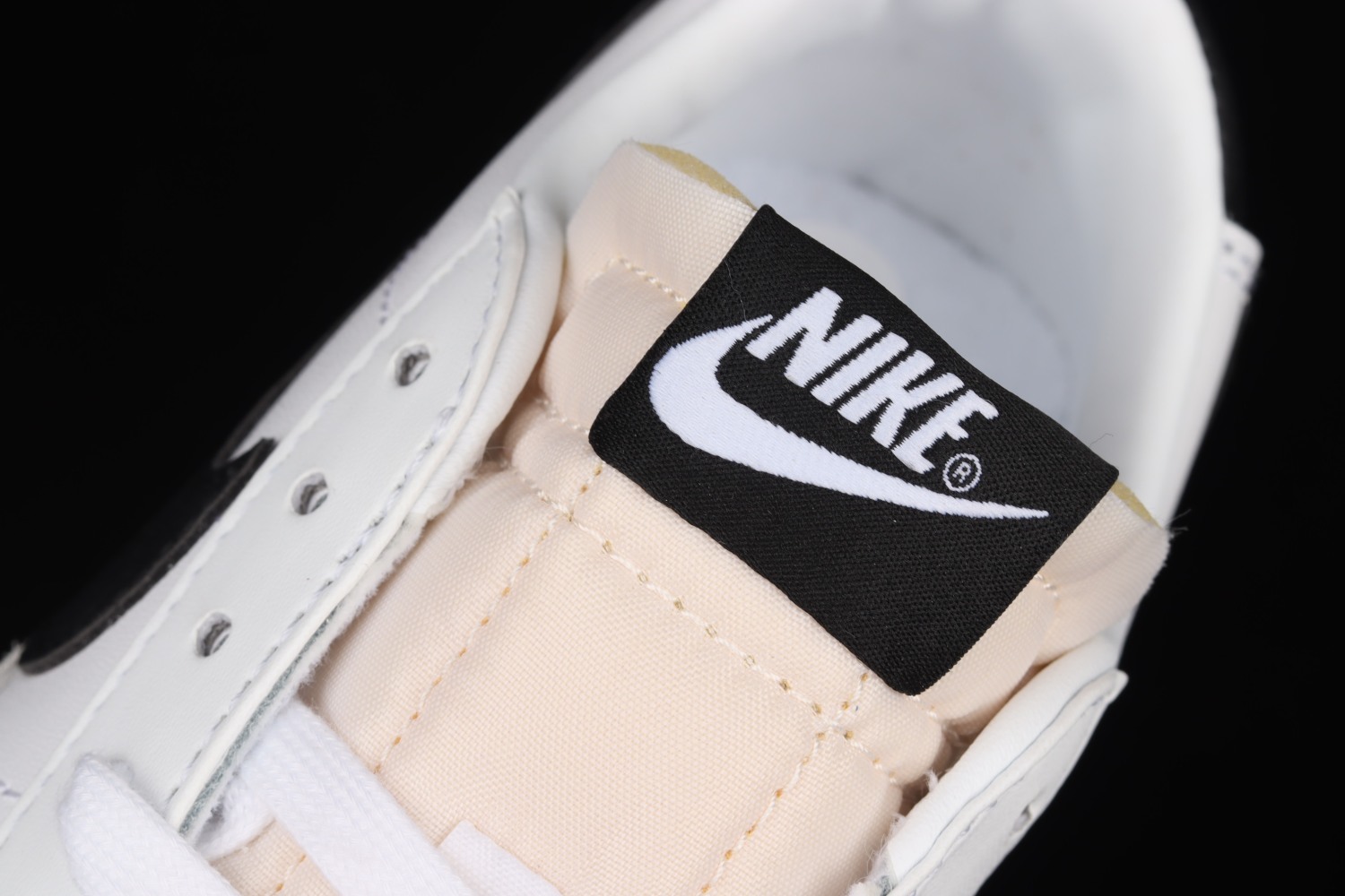 Nike Blazer Low White DC4769-102