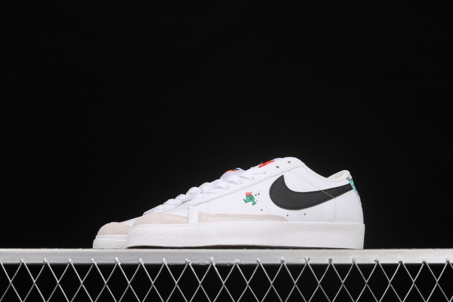 Nike Blazer Low GS White/Black DJ5201-106