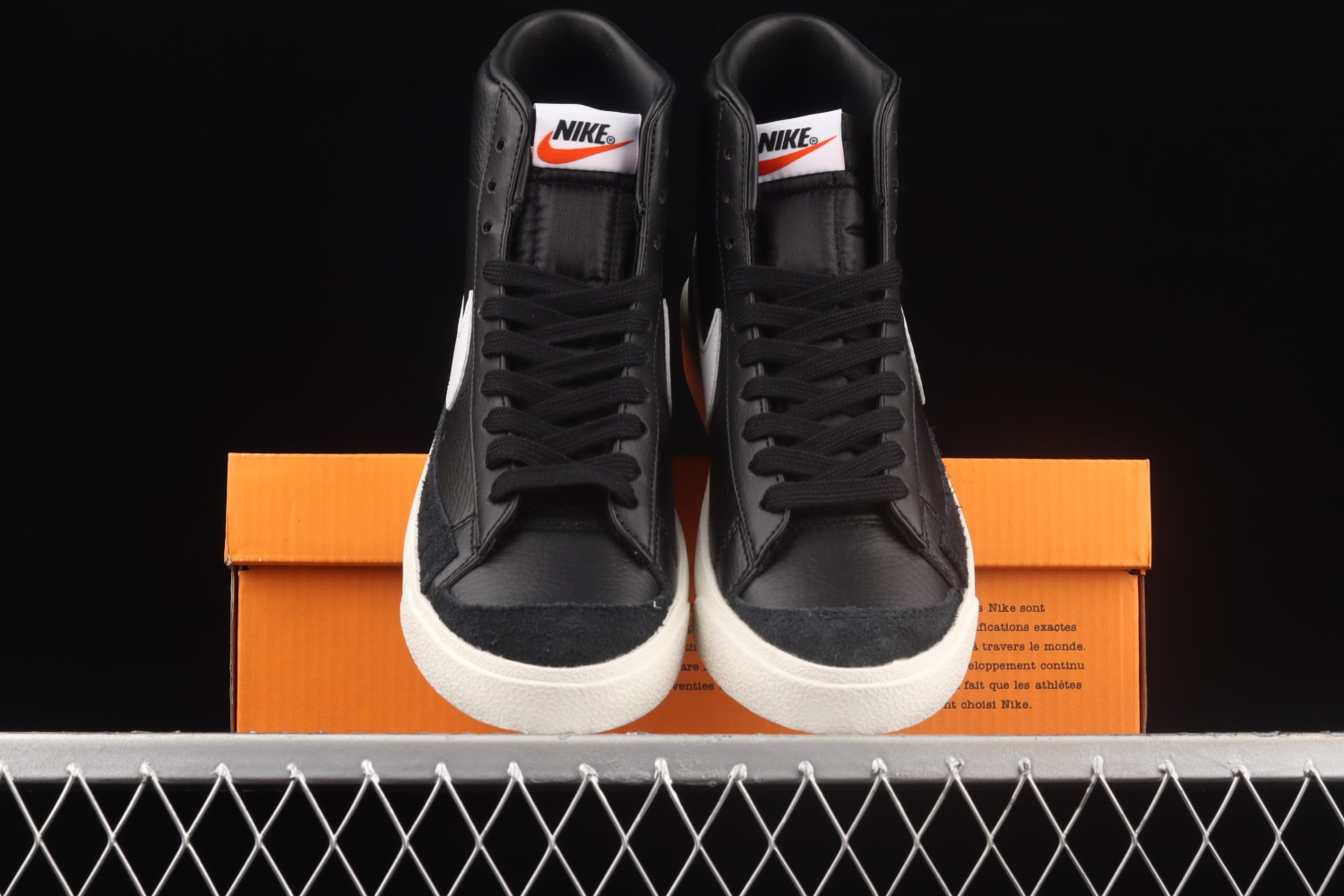 Nike Blazer Mid 77 Vintage Black Sail BQ6806-002