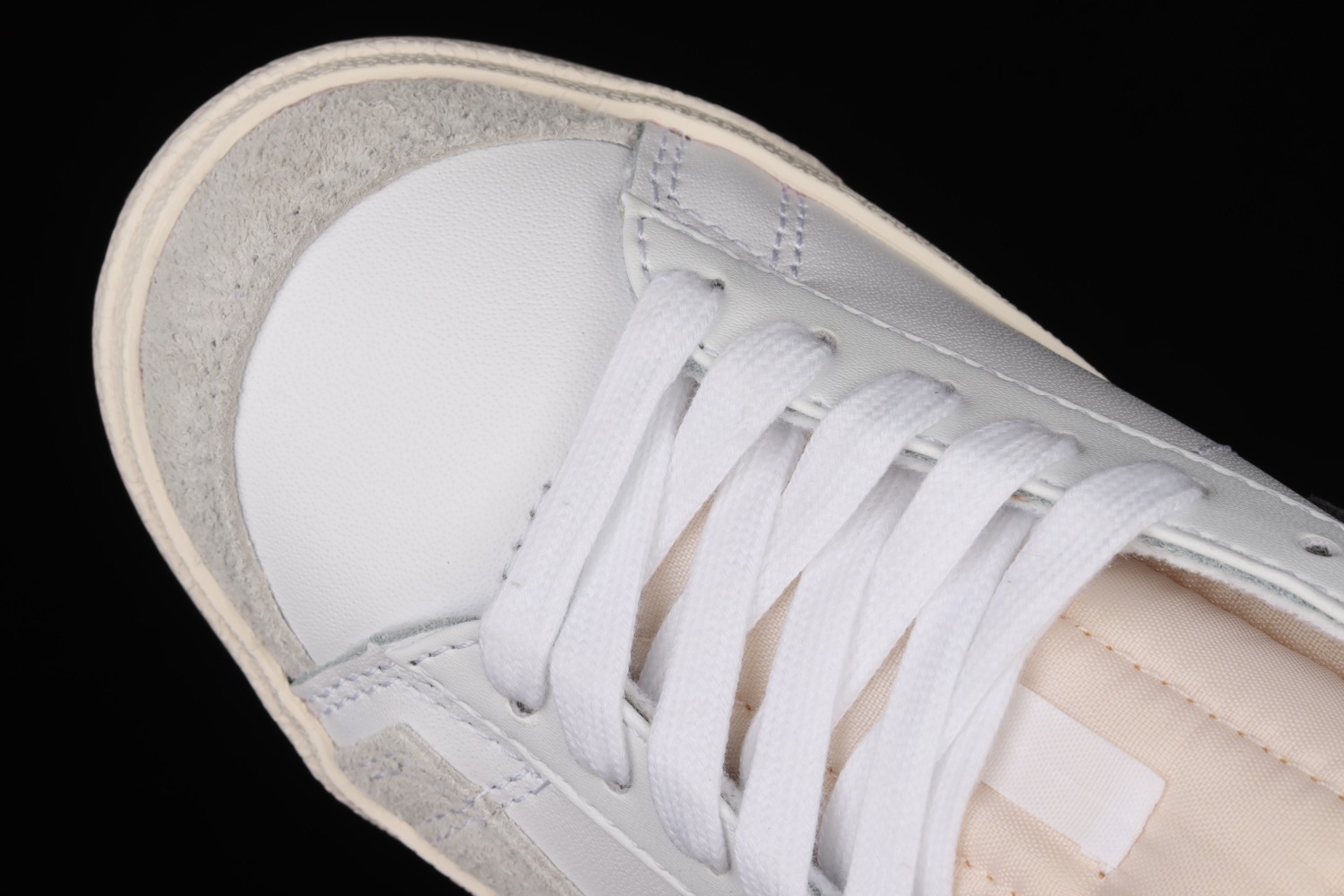 Nike Blazer Low White DC4769-102