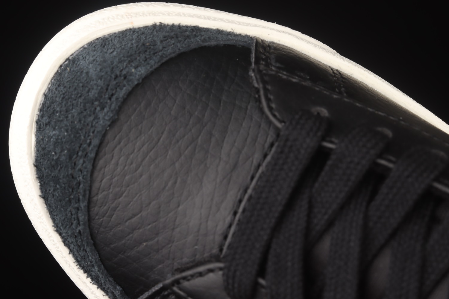 Nike Blazer Mid 77 Vintage Black Sail BQ6806-002