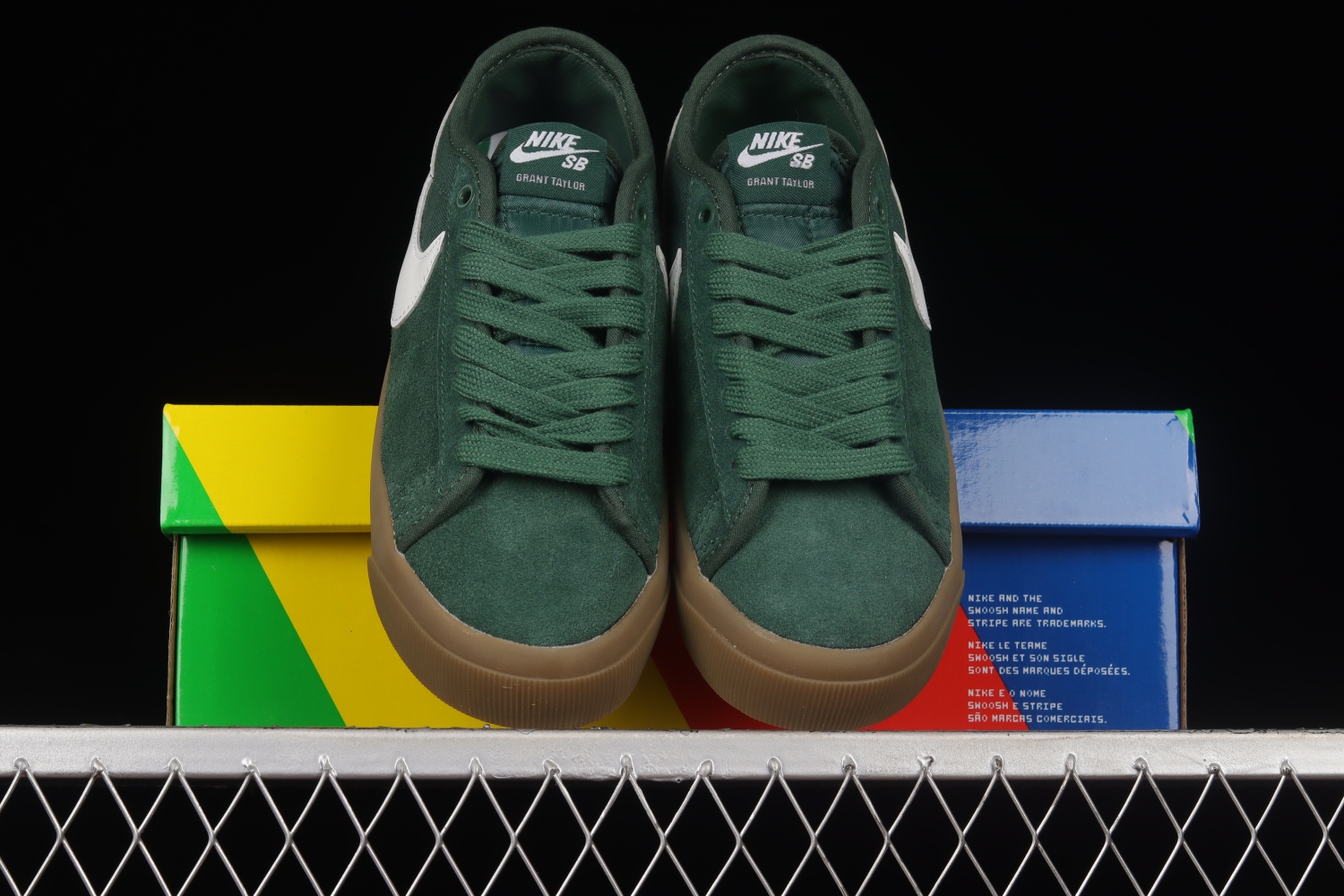 Nike SB Zoom Blazer Low Pro GT Green/White-Gum DC0603-300