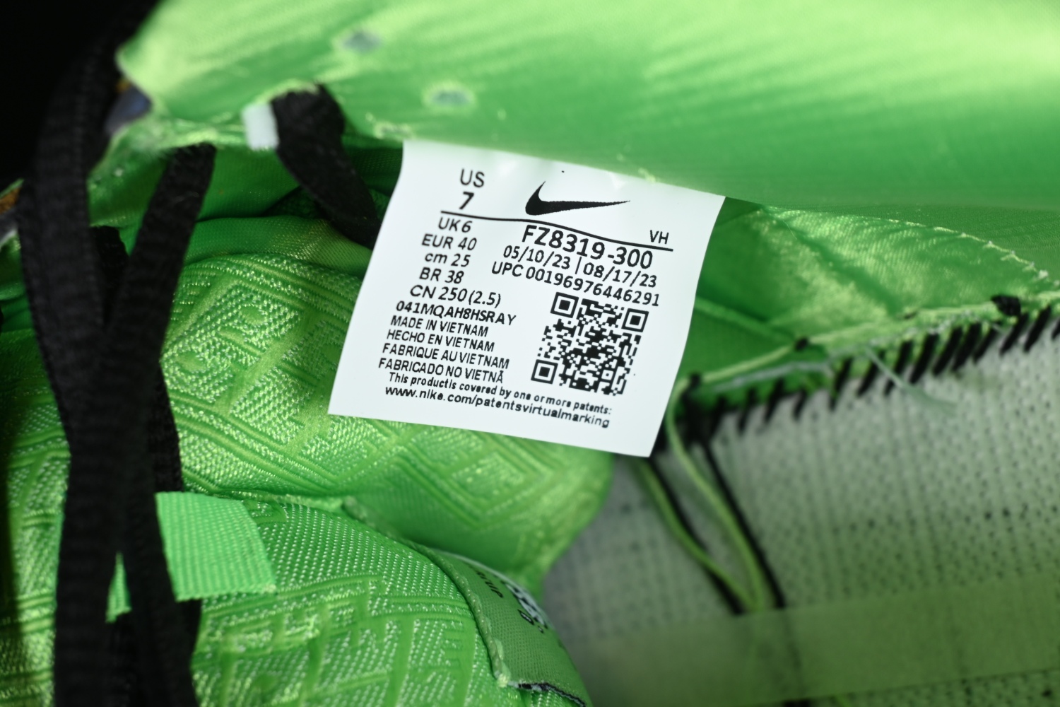 The Powerpuff Girls x Nk SB Dunk Low  FZ8319-300