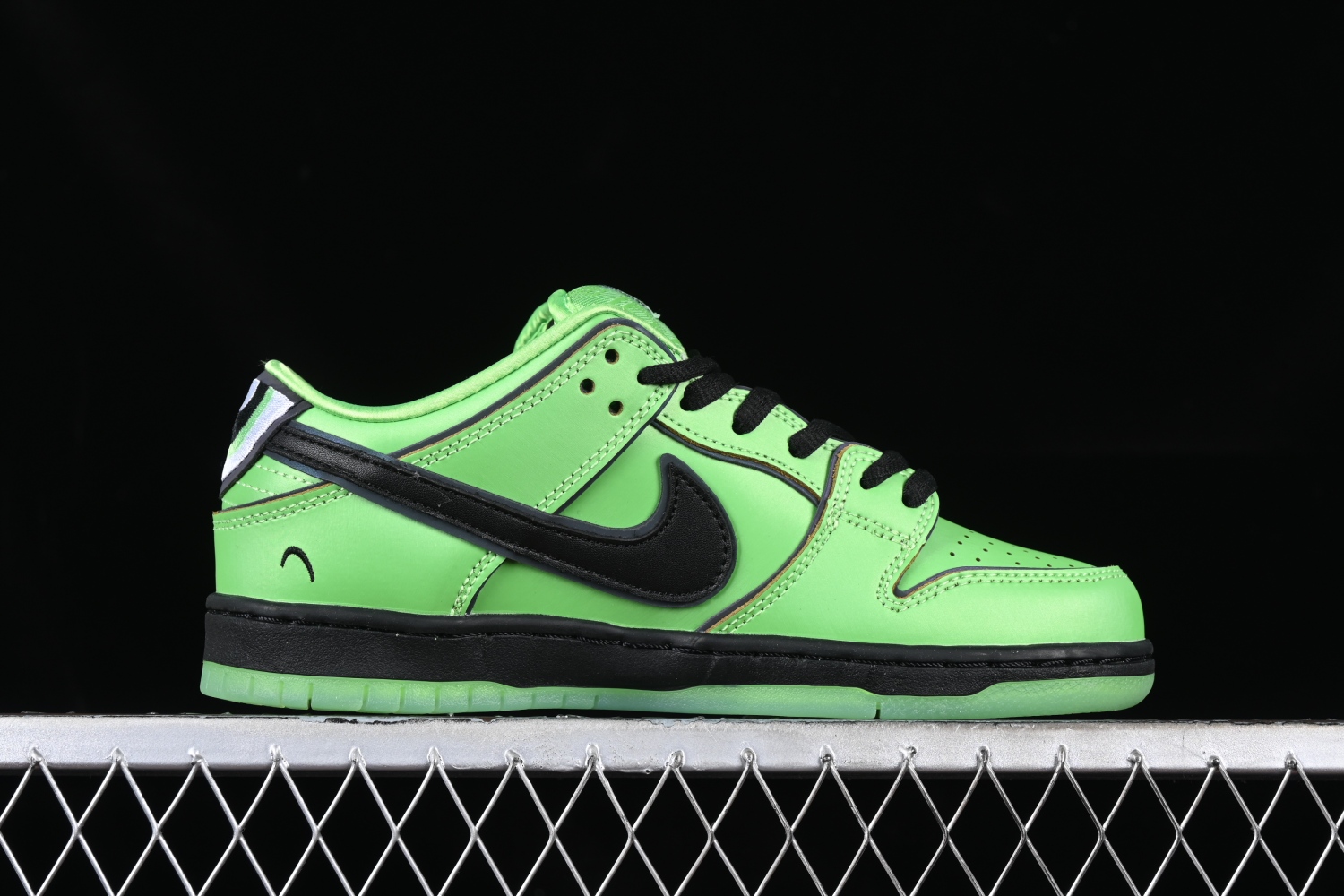 The Powerpuff Girls x Nk SB Dunk Low  FZ8319-300