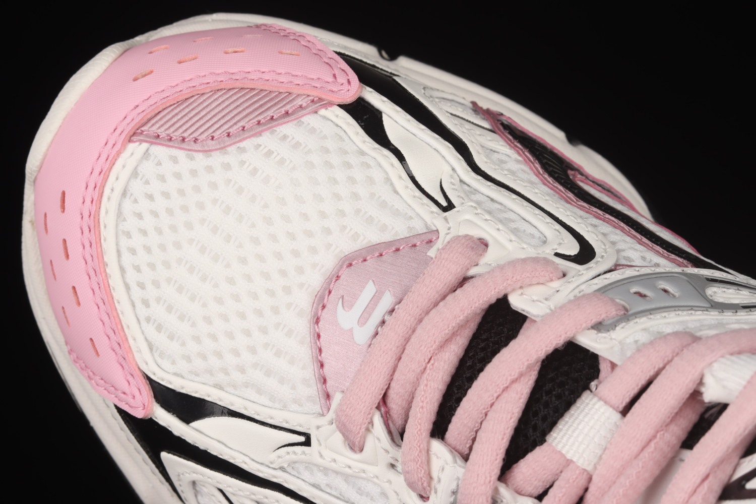 Bal**ci*ga X-Pander 6.0  pink  653870-W2RA5-5012