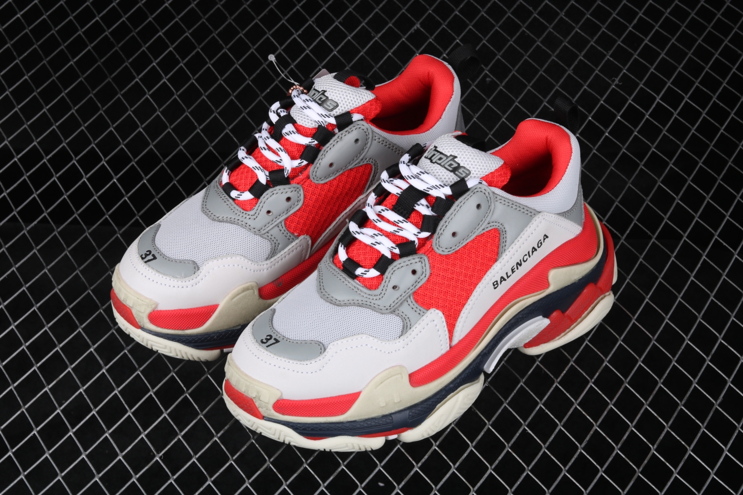 Bal**ciaga Triple S sneakers Dadshoe red ECBA700336A
