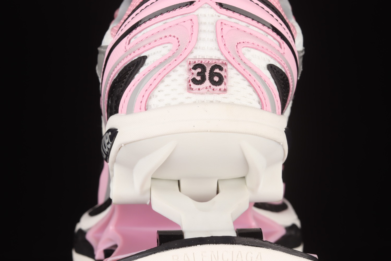 Bal**ci*ga X-Pander 6.0  pink  653870-W2RA5-5012