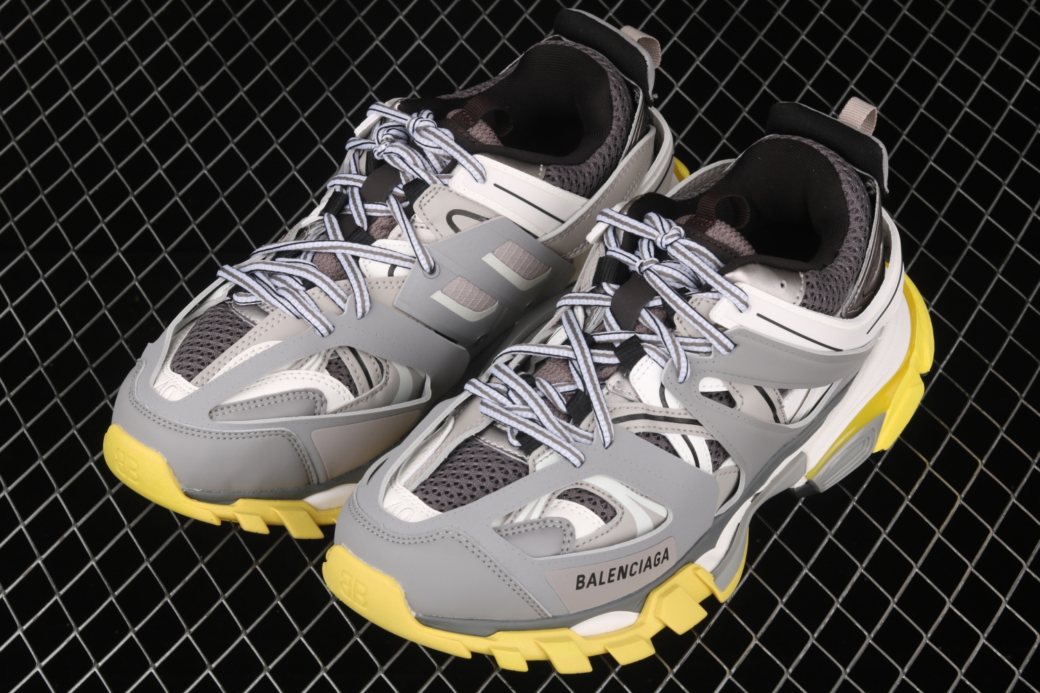 Bal**ci*ga Track Sneaker   ECBA609296A