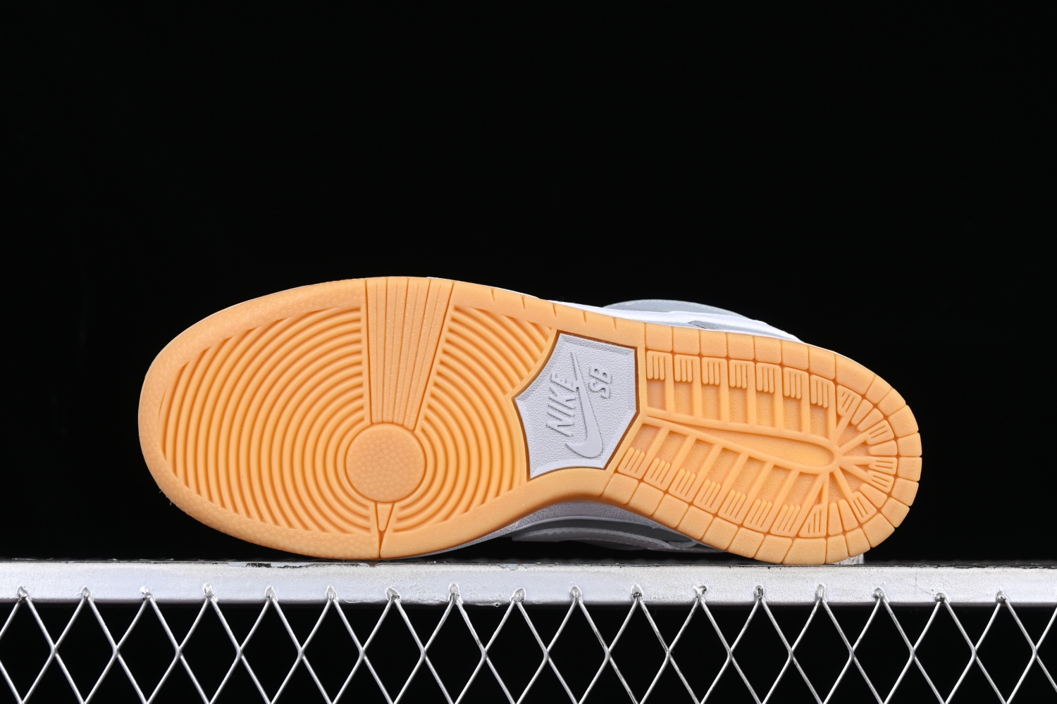 Nike SB Dunk Low Pro ISO Orange Label Wolf Grey Gum DV5464-001