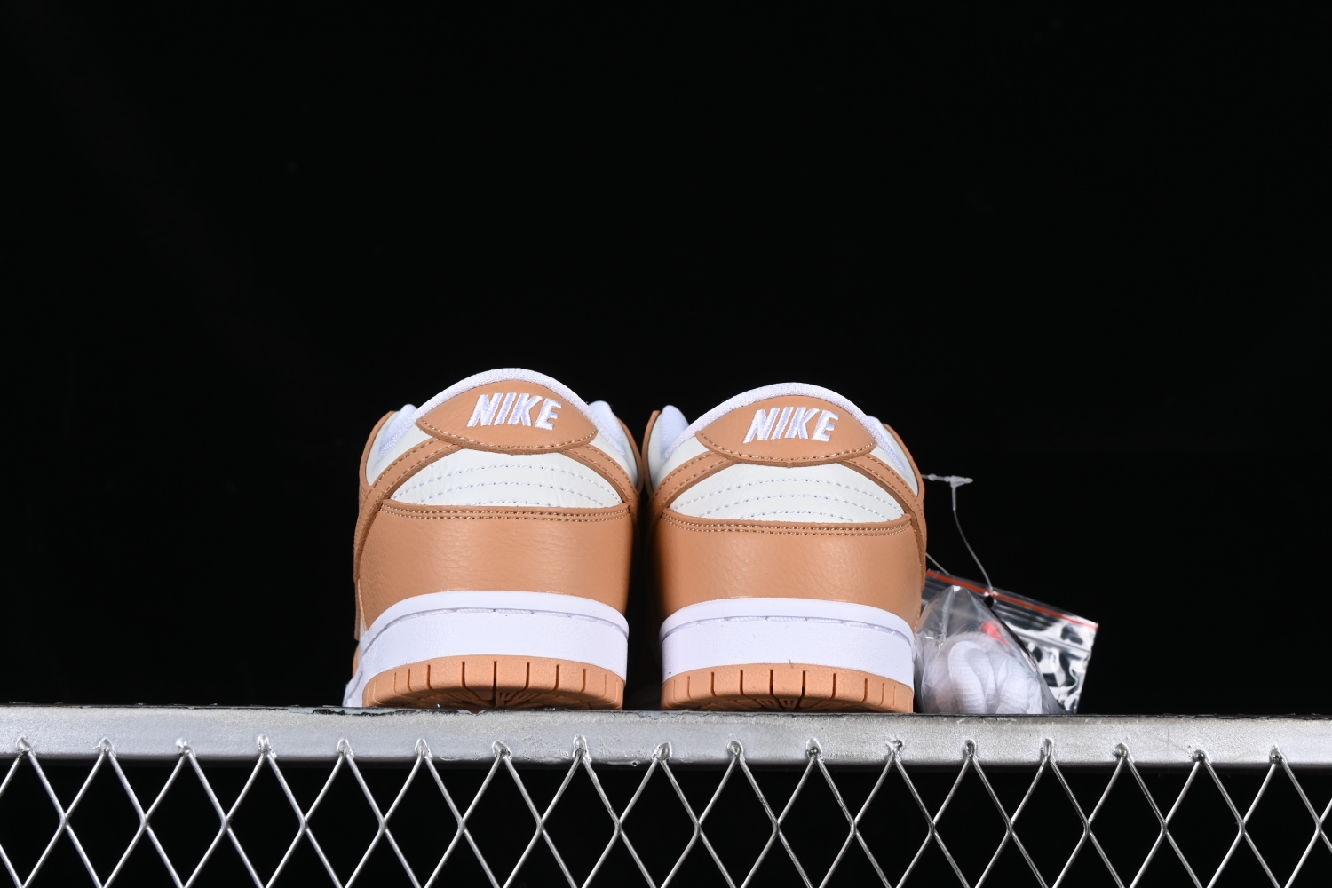 Nike SB Dunk Low Pro ISO Light Cognac DM8998-200