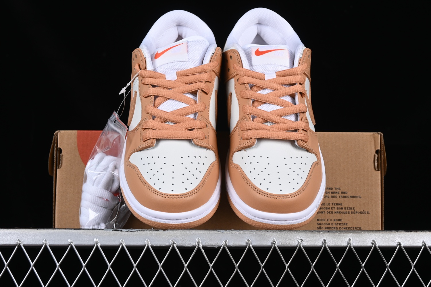 Nike SB Dunk Low Pro ISO Light Cognac DM8998-200